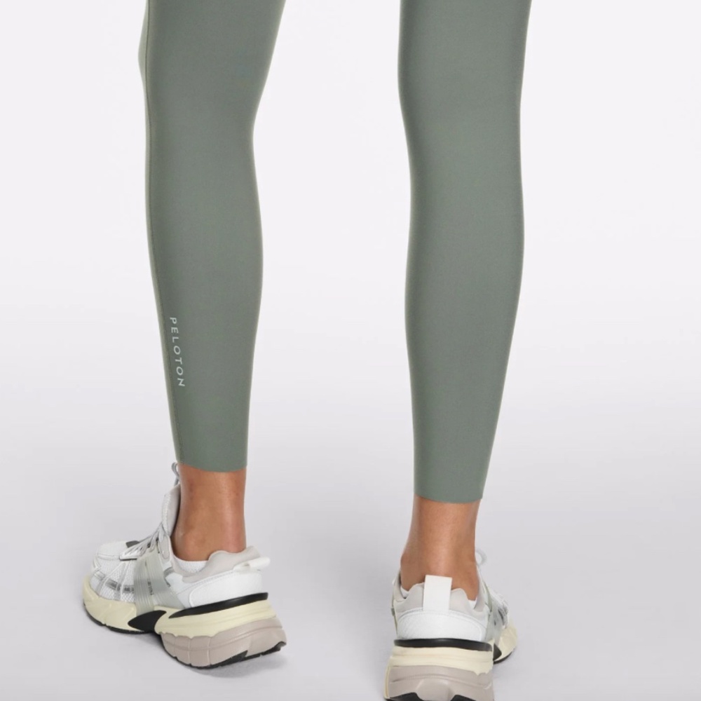 Peloton Cadent High Rise Pocket Legging - Picture 7 of 8
